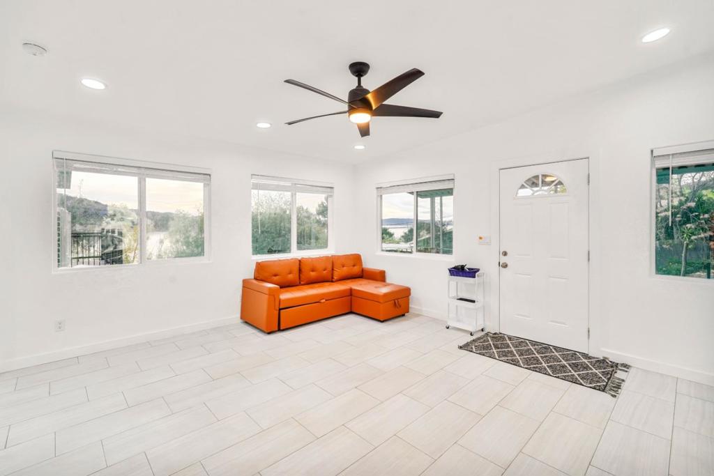 20 Mary Street Property Photo 6
