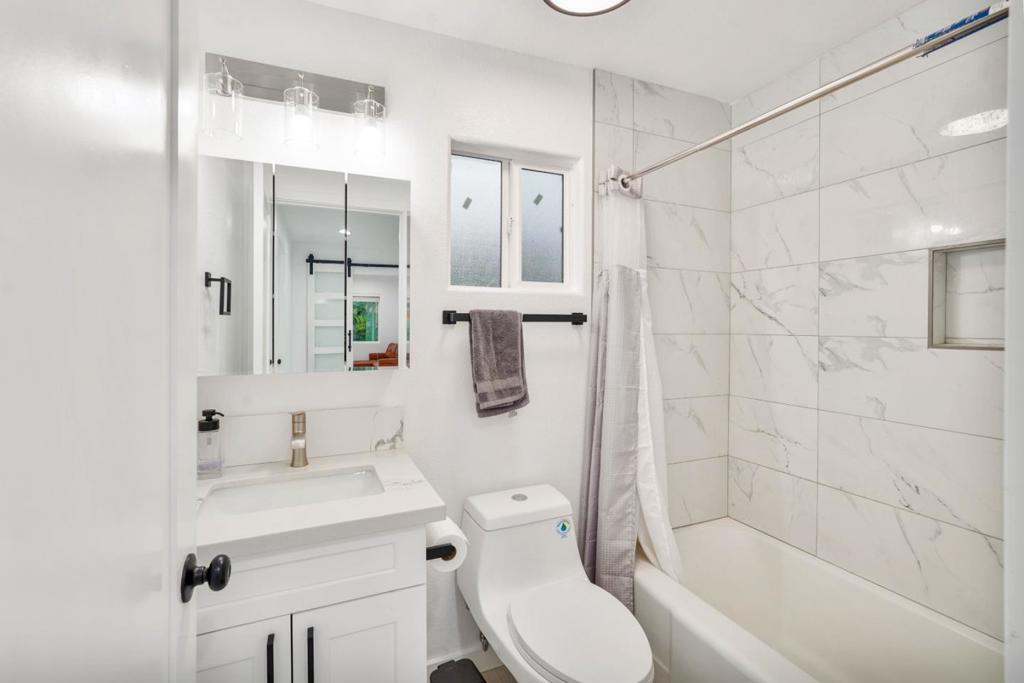 20 Mary Street Property Photo 24