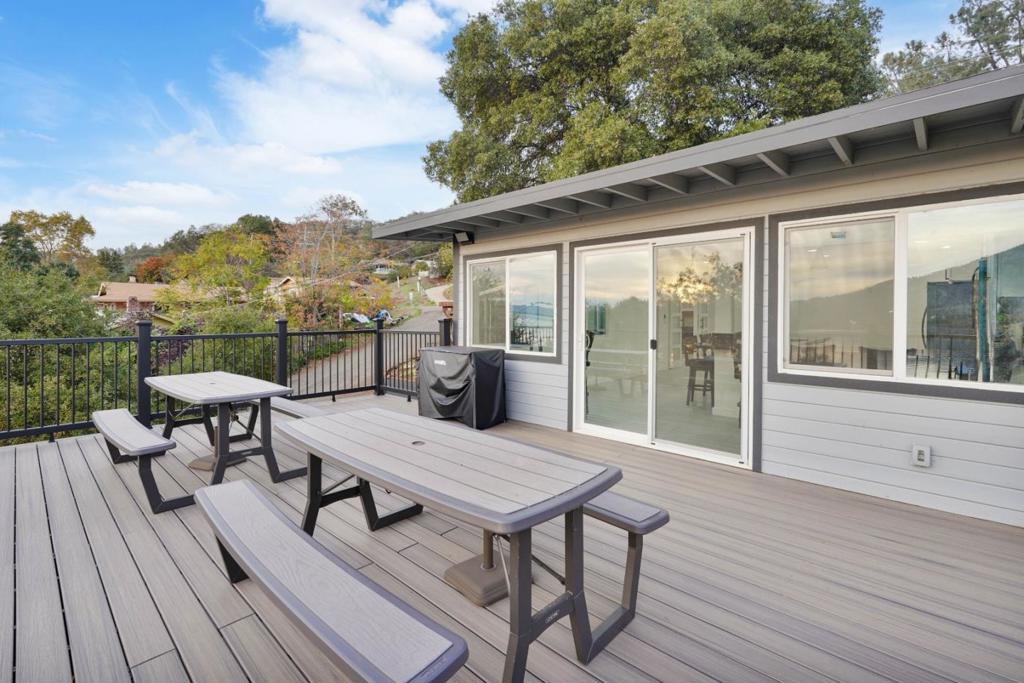 20 Mary Street Property Photo 28