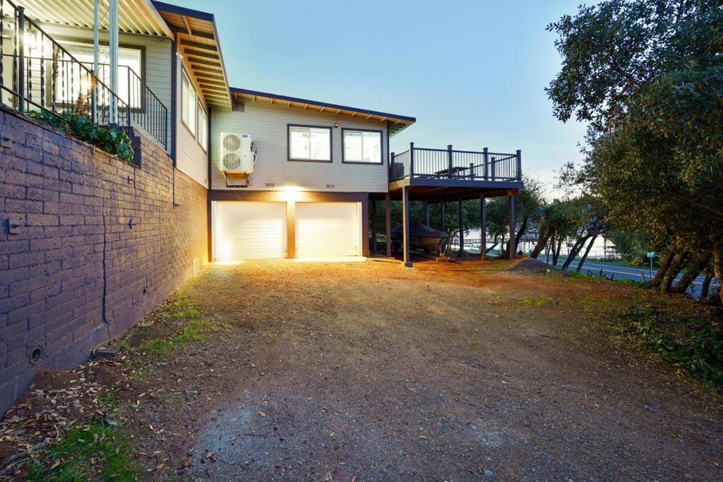 20 Mary Street Property Photo 36