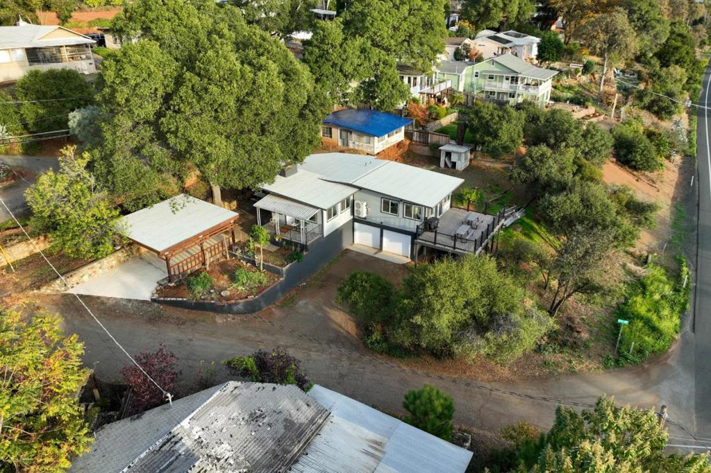 20 Mary Street Property Photo 41