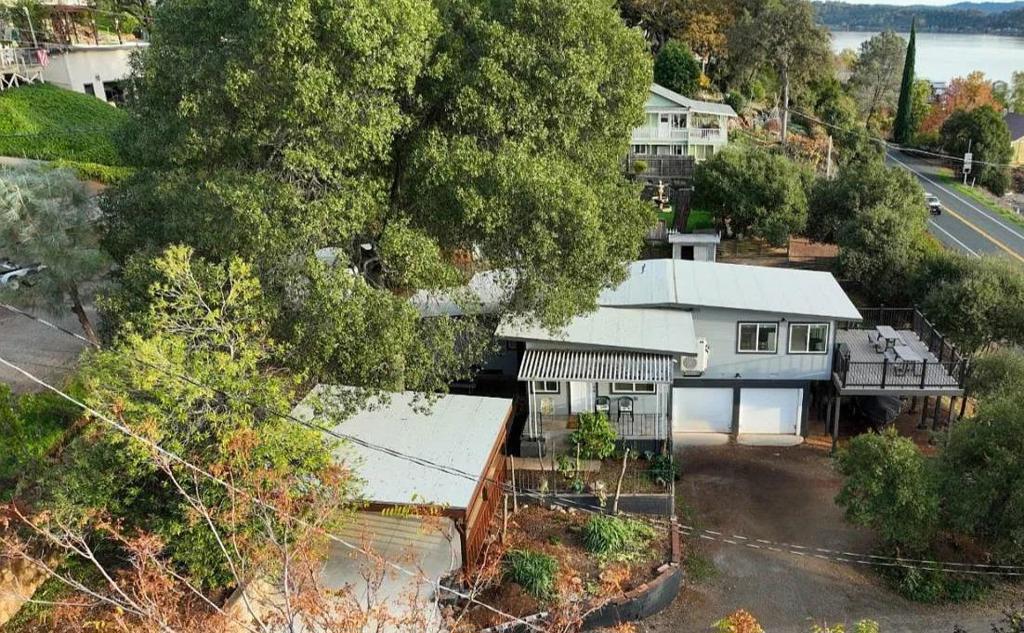 20 Mary Street Property Photo 42