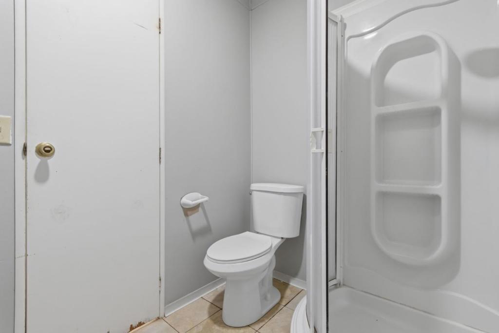 353 Millpond Drive 353 Property Photo 6