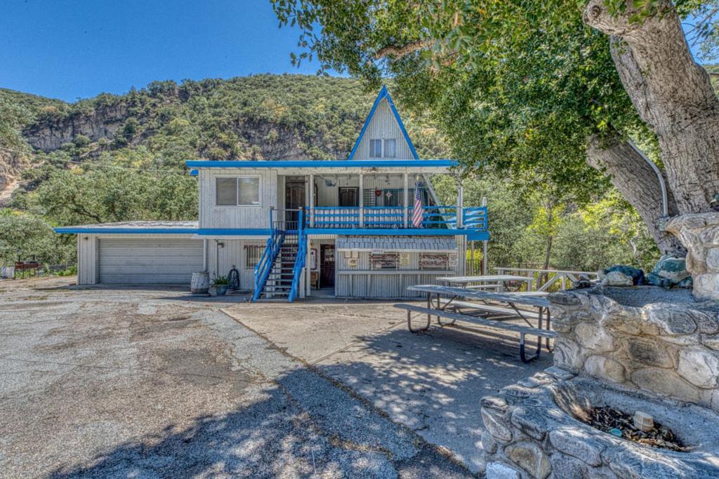 45470 Carmel Valley Road Property Photo 1