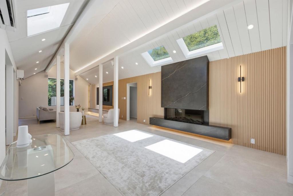 17610 Via Sereno Property Photo 4