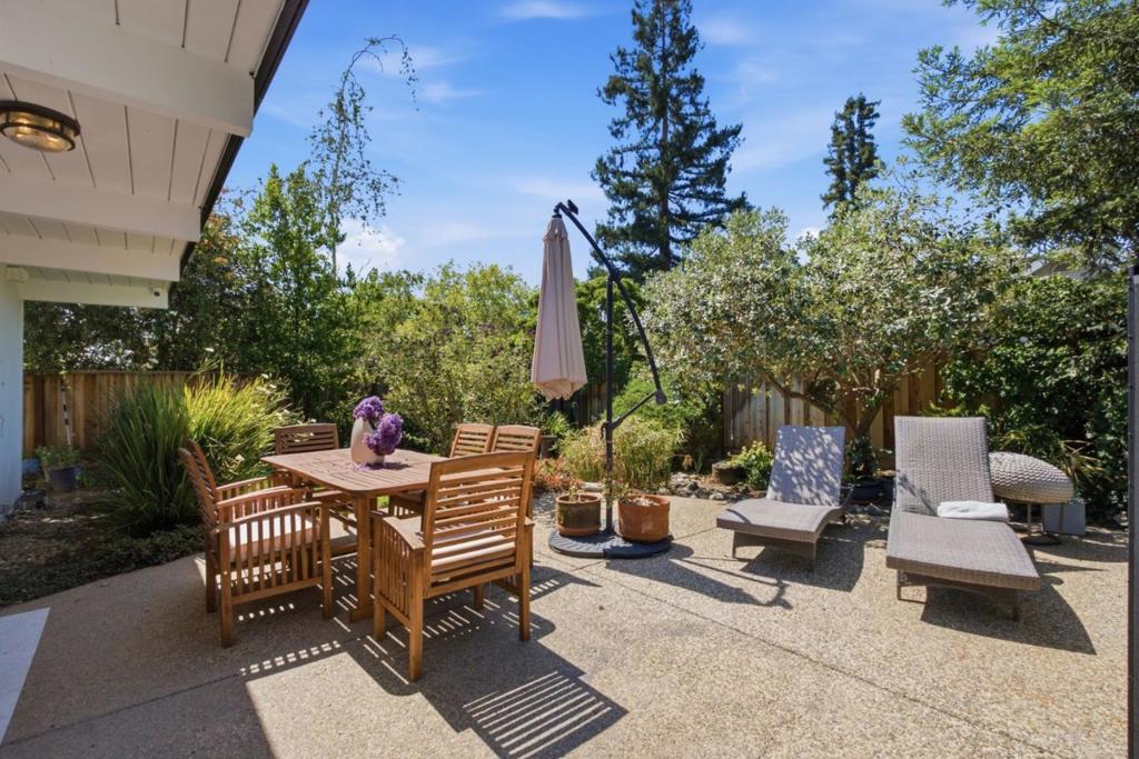 17610 Via Sereno Property Photo 34
