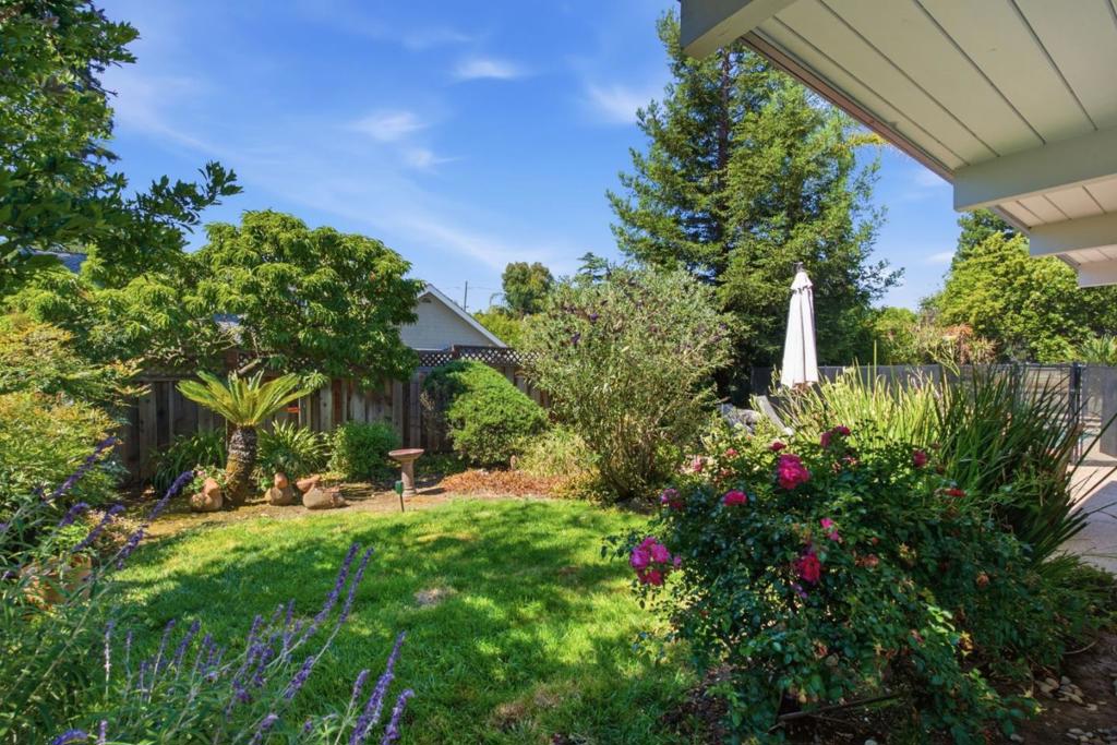 17610 Via Sereno Property Photo 35