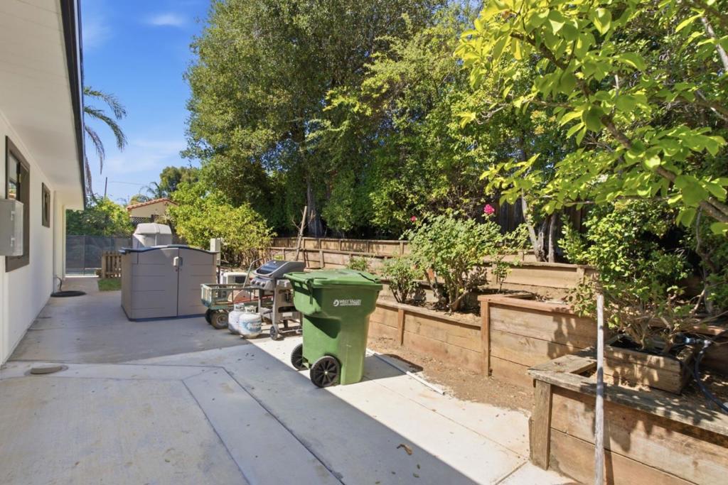 17610 Via Sereno Property Photo 42