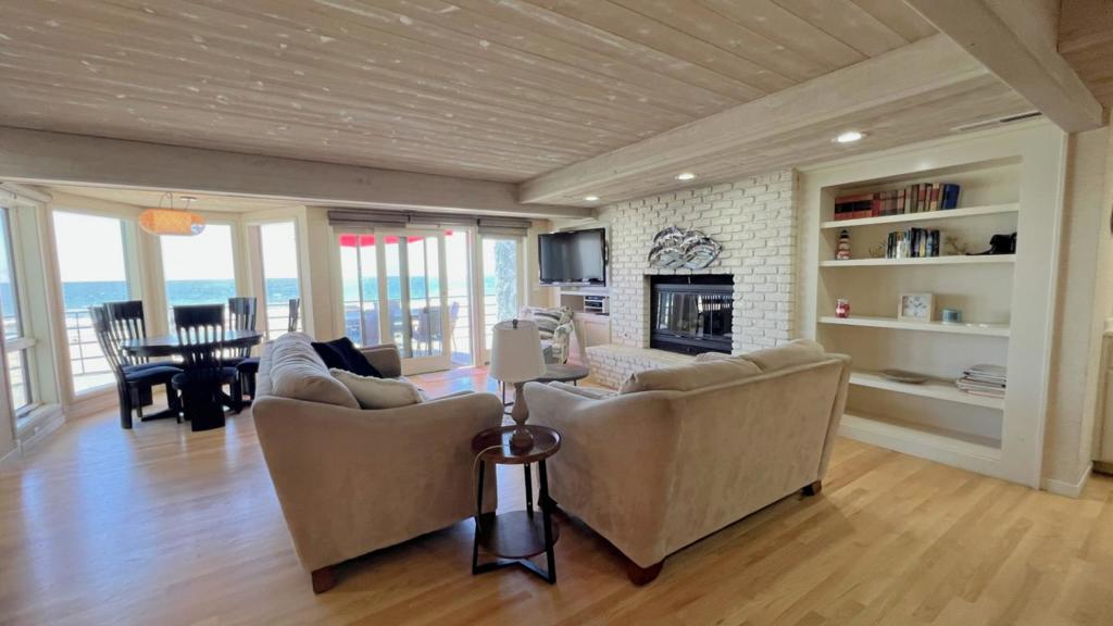 339 Beach Drive Property Photo 21