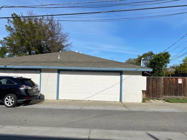 11191121 Topaz Avenue Property Photo 2