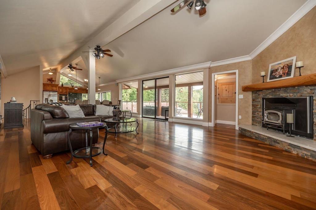 23965 Mountain Charlie Road Property Photo 8