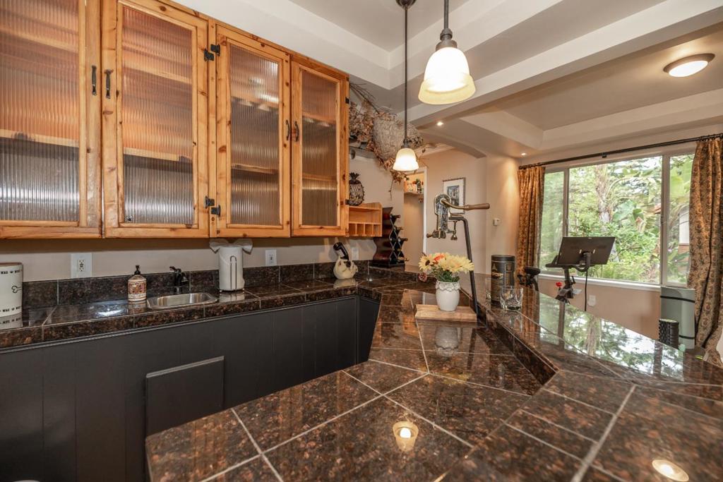 23965 Mountain Charlie Road Property Photo 9