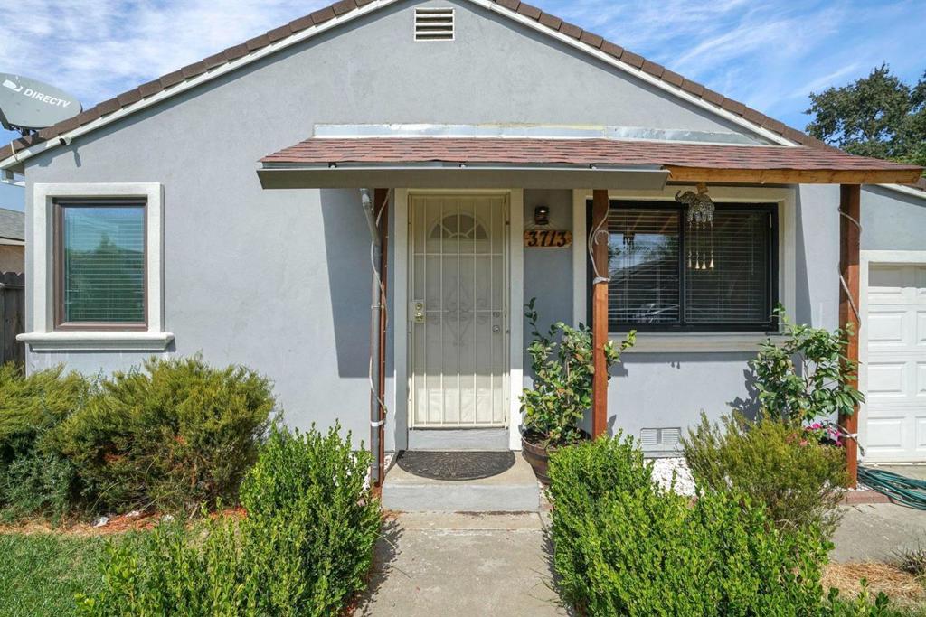 3713 18th Avenue Property Photo 2