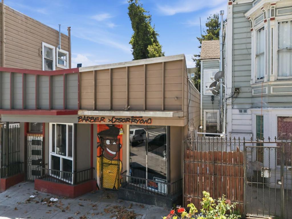 1611 Palou Avenue Property Photo 2