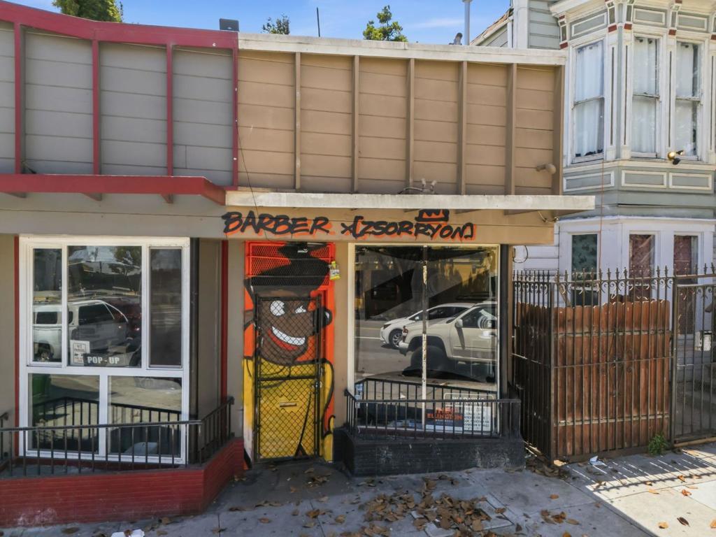 1611 Palou Avenue Property Photo 3
