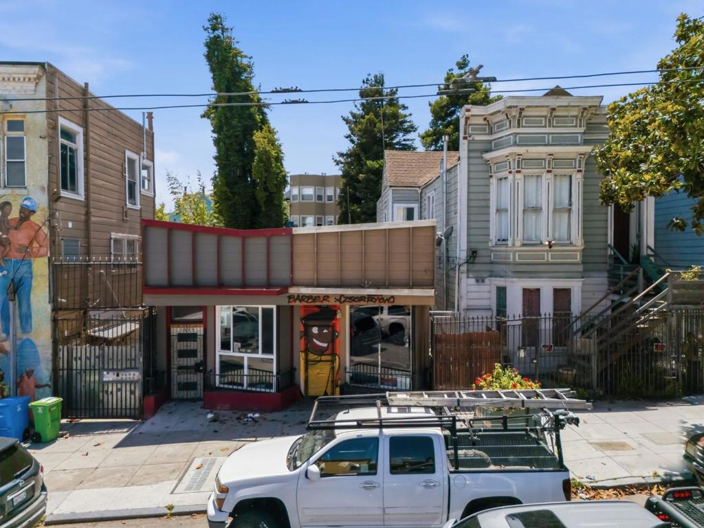 1611 Palou Avenue Property Photo 18
