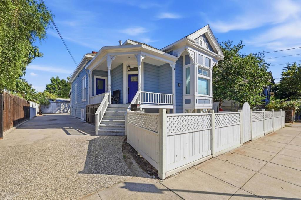 42 Union Street Property Photo 1