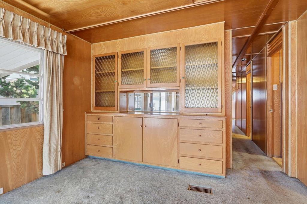 1555 Merrill 43 Property Photo 15