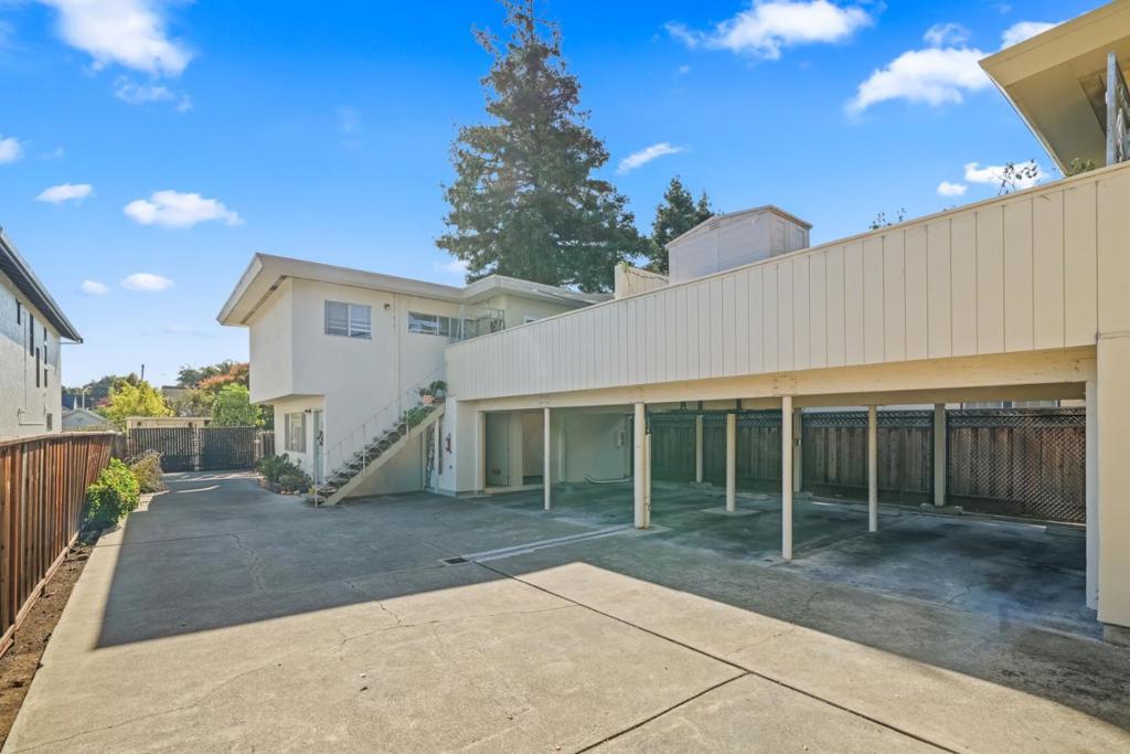 444 Villa Terrace Property Photo 2