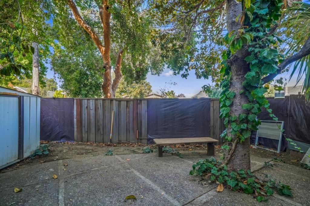 444 Villa Terrace Property Photo 21