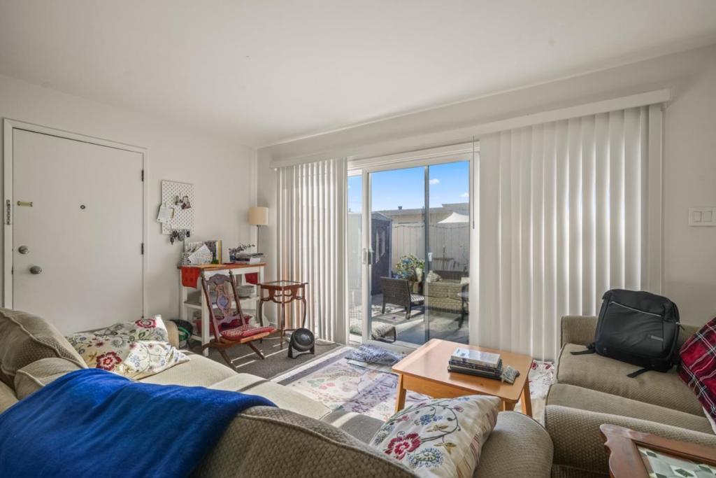 444 Villa Terrace Property Photo 23