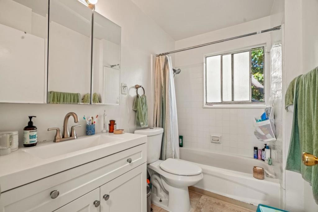 444 Villa Terrace Property Photo 30