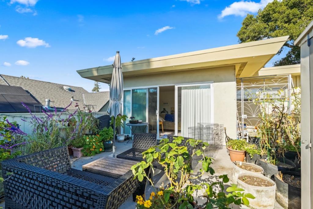 444 Villa Terrace Property Photo 34