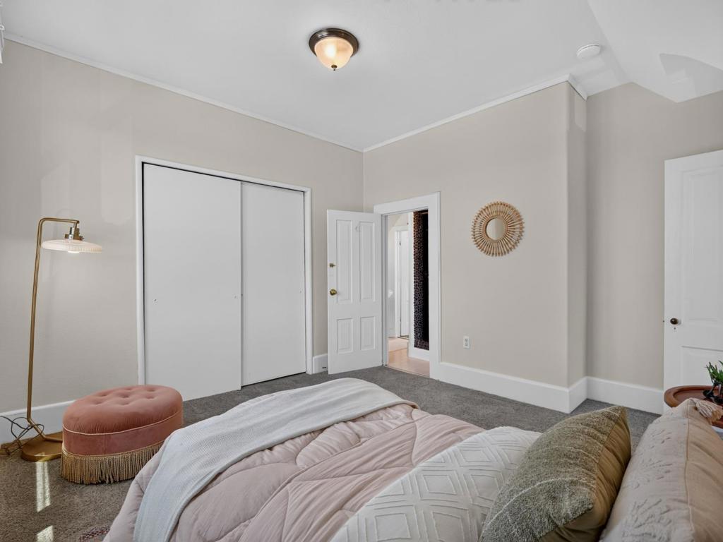 312 Laurent Street Property Photo 29