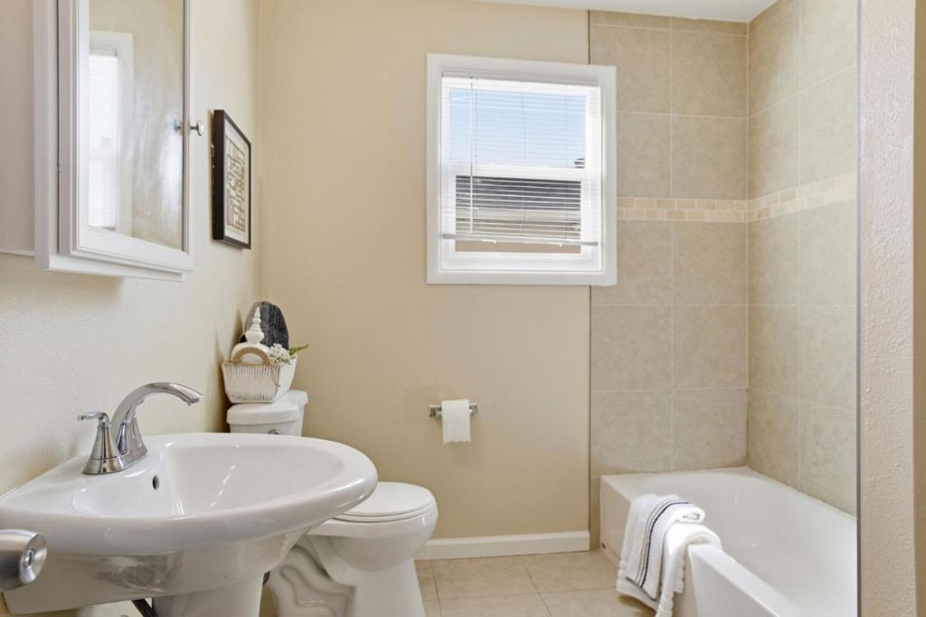 1753 Alameda De Las Pulgas Property Photo 15
