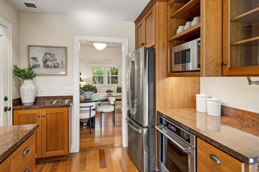 522 Pope Street Property Photo 6