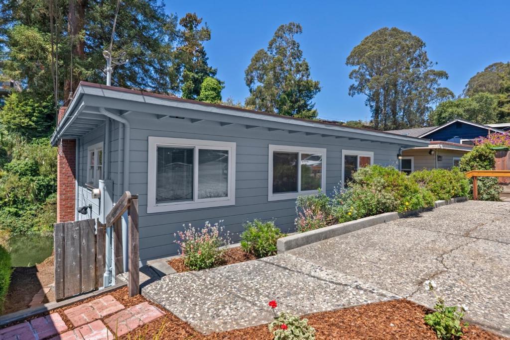 525 Riverview Drive Property Photo 32