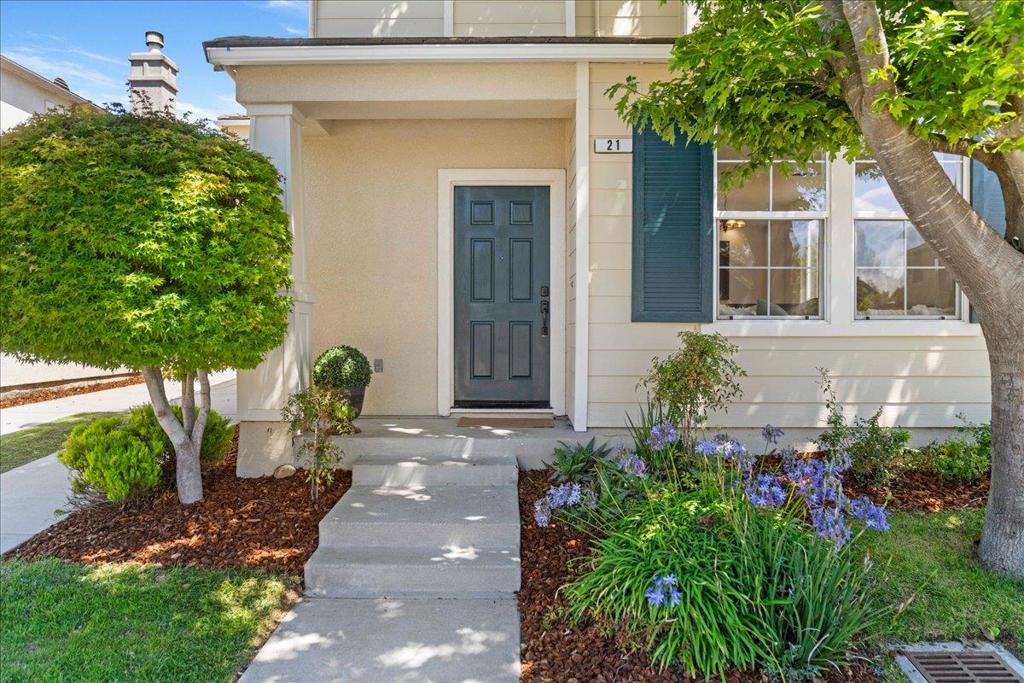 21 La Jolla Street Property Photo 2