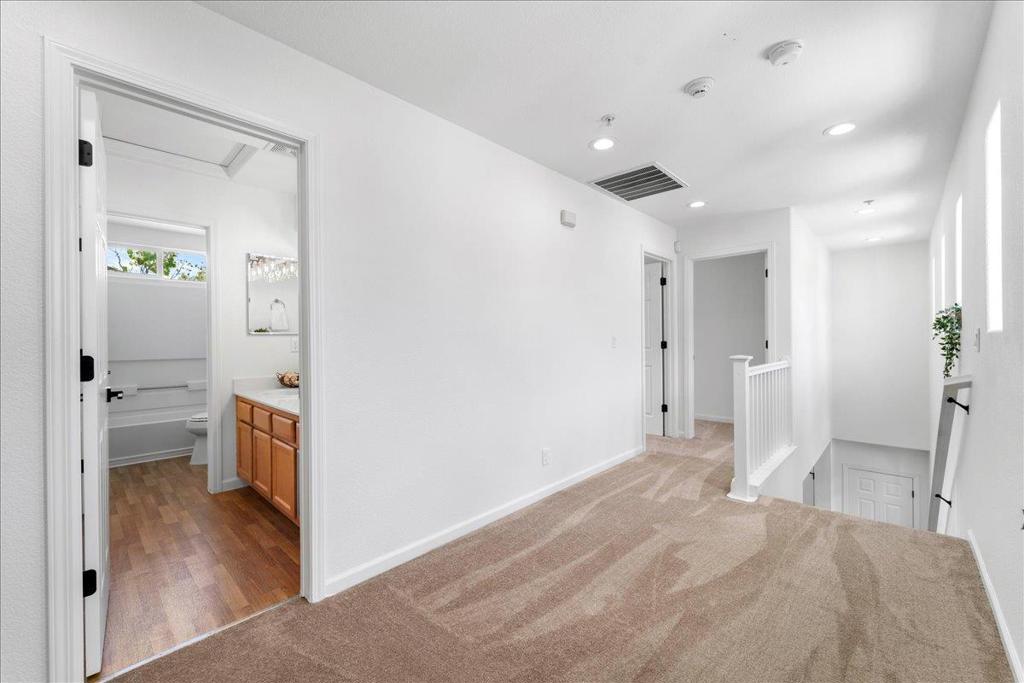 21 La Jolla Street Property Photo 25