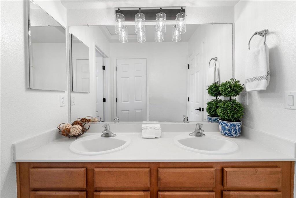 21 La Jolla Street Property Photo 28