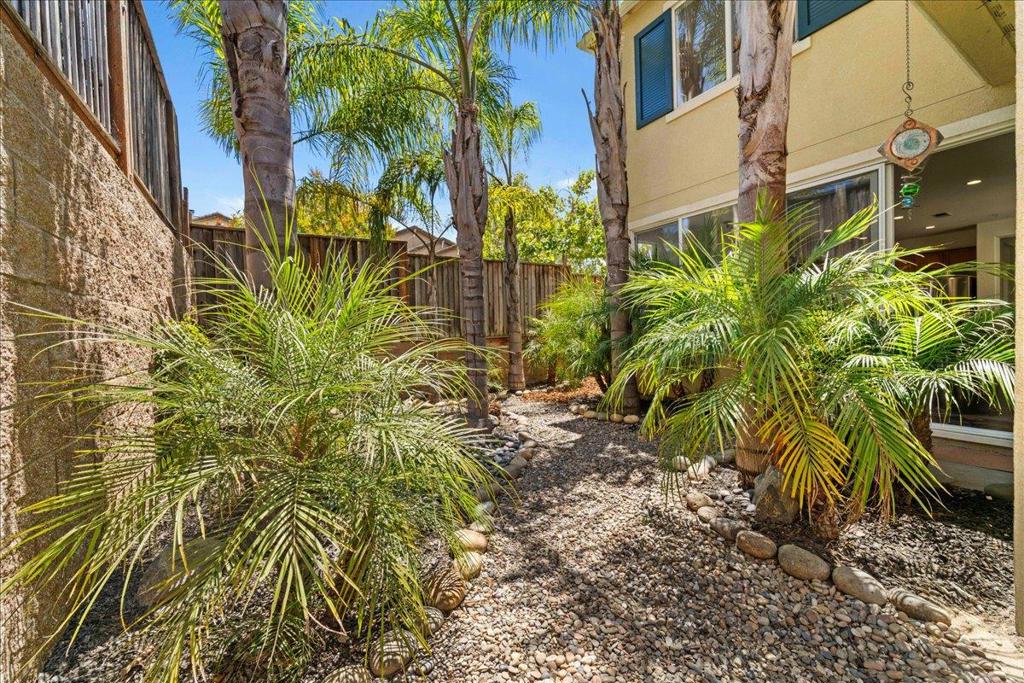 21 La Jolla Street Property Photo 31