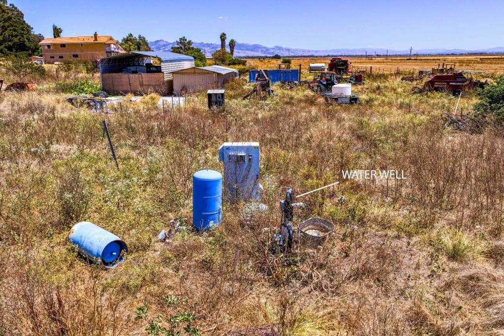 4688 Pacheco Pass Highway Property Photo 6