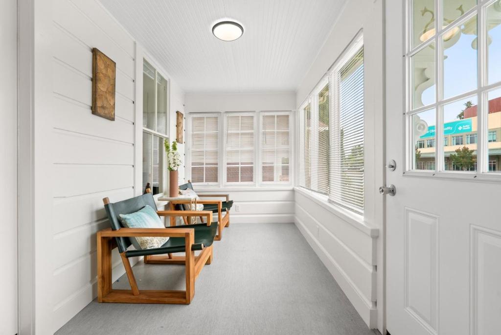 1328 Mission Street Property Photo 4
