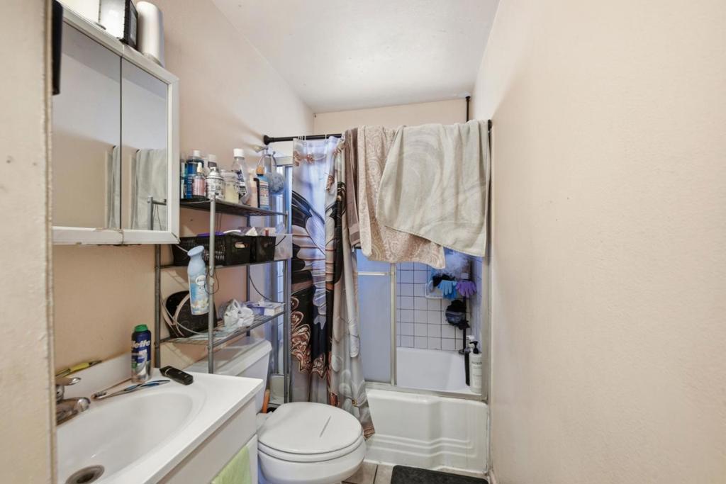 3050 Davis Street Property Photo 44
