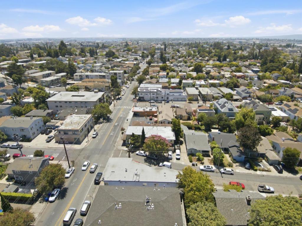 3050 Davis Street Property Photo 60