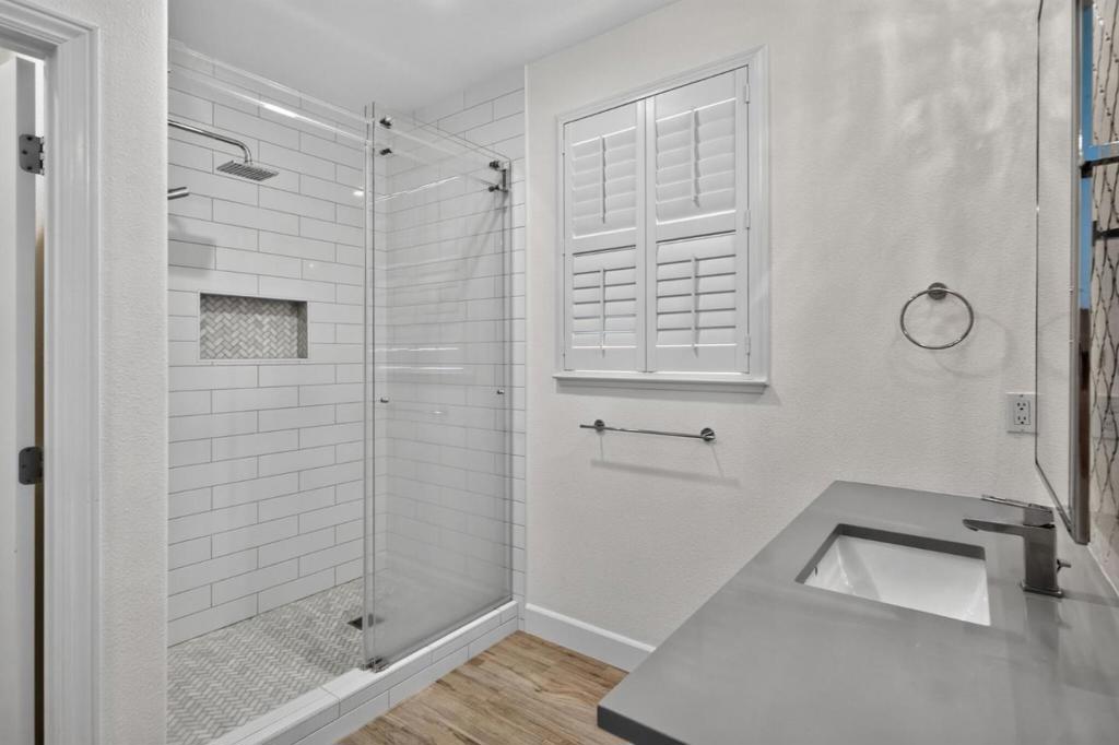 100 Castle Ridge Way Property Photo 18