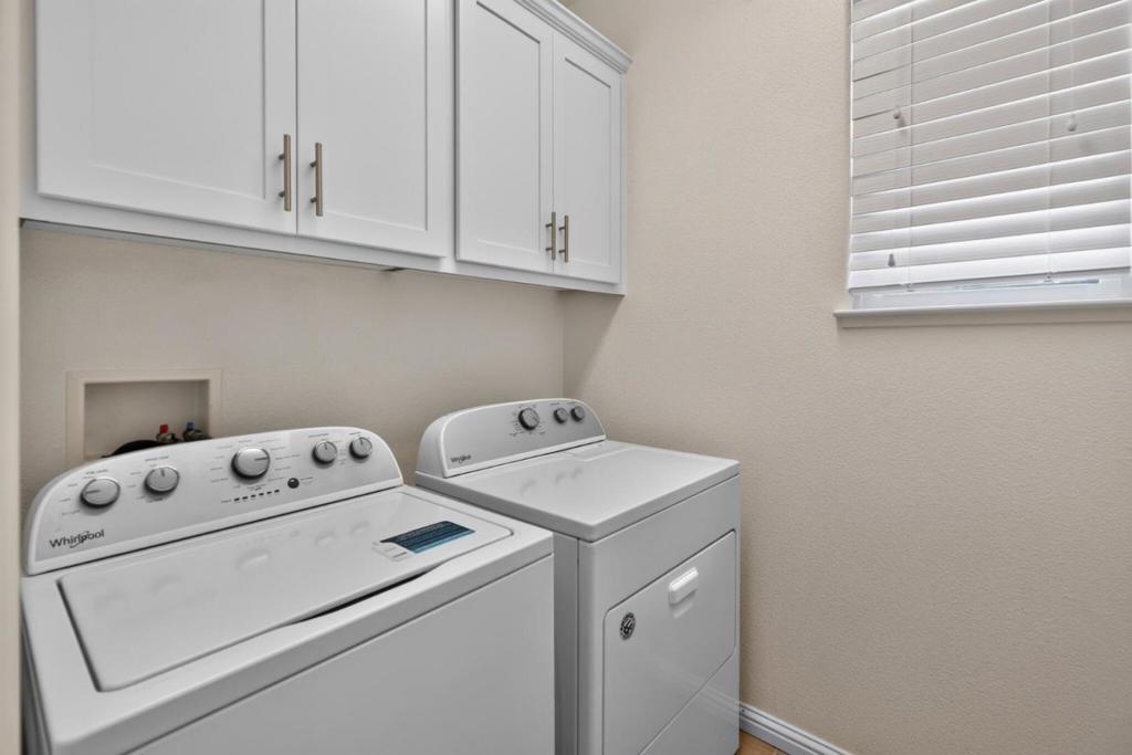 100 Castle Ridge Way Property Photo 24