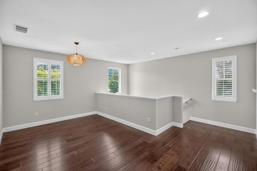100 Castle Ridge Way Property Photo 25