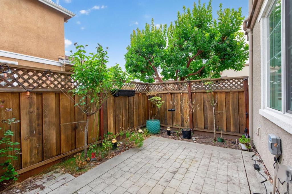 100 Castle Ridge Way Property Photo 29