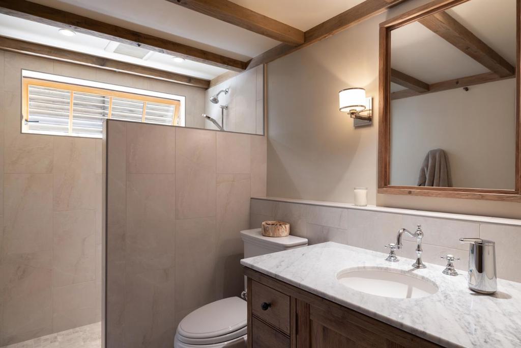 26264 Valley View Avenue Property Photo 19