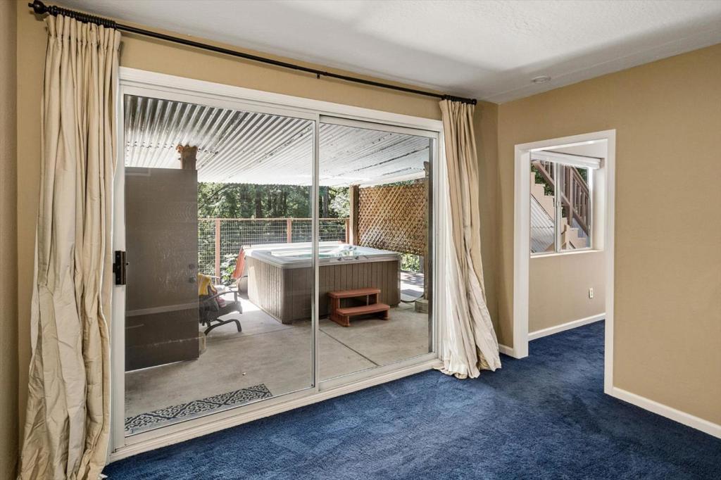 21590 Madrone Drive Property Photo 13