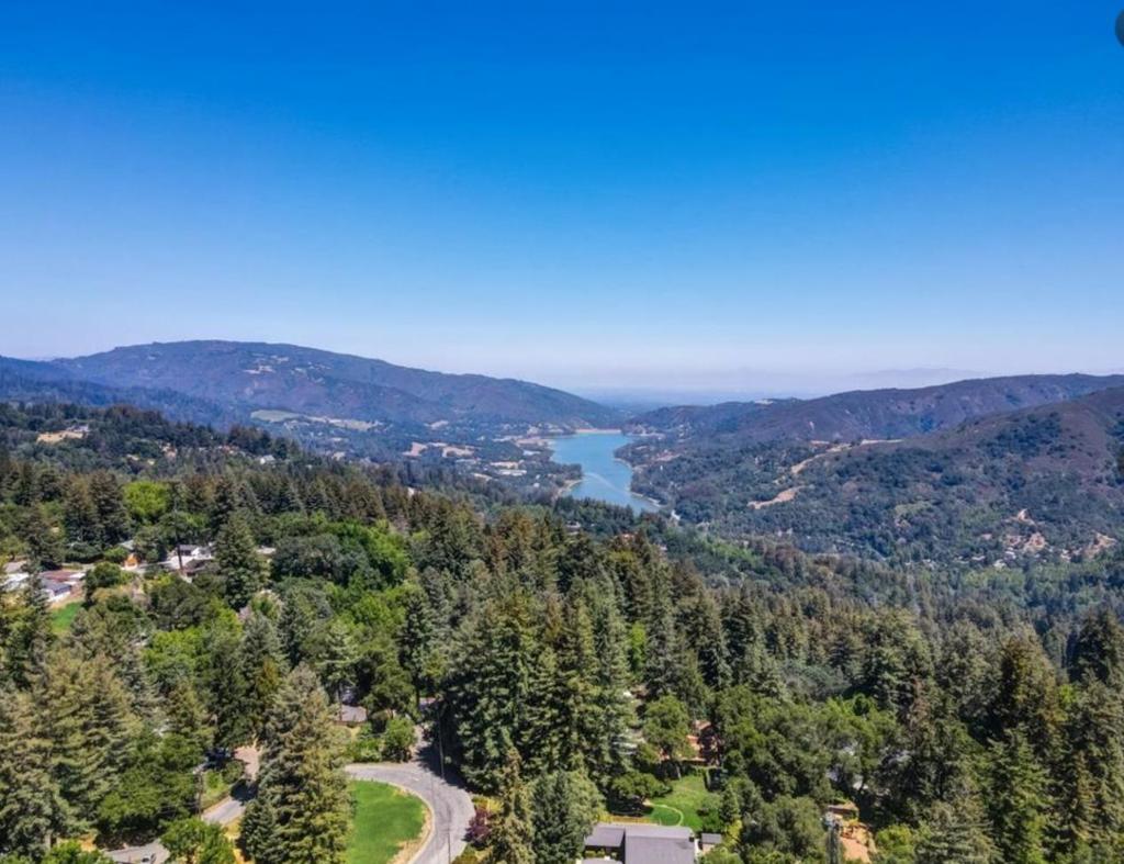 21590 Madrone Drive Property Photo 36
