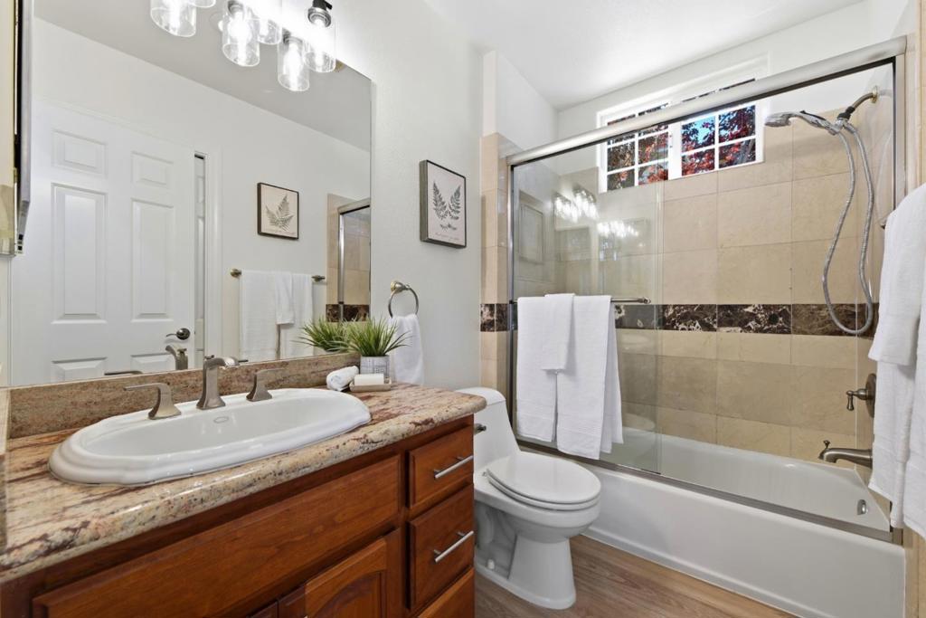 2168 Coastland Avenue Property Photo 21