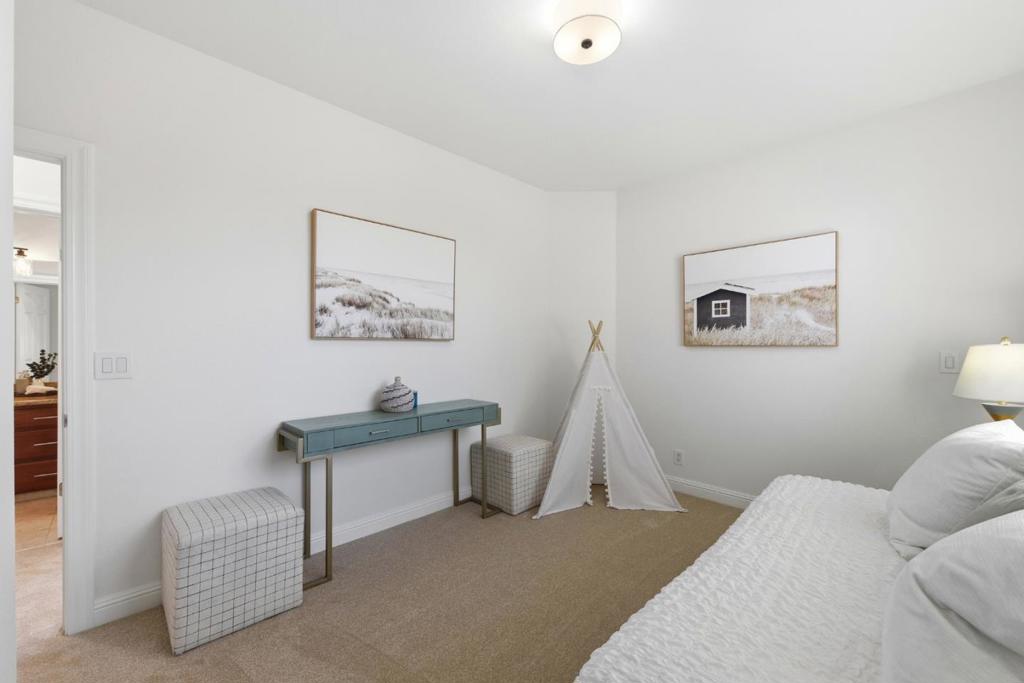 2168 Coastland Avenue Property Photo 25