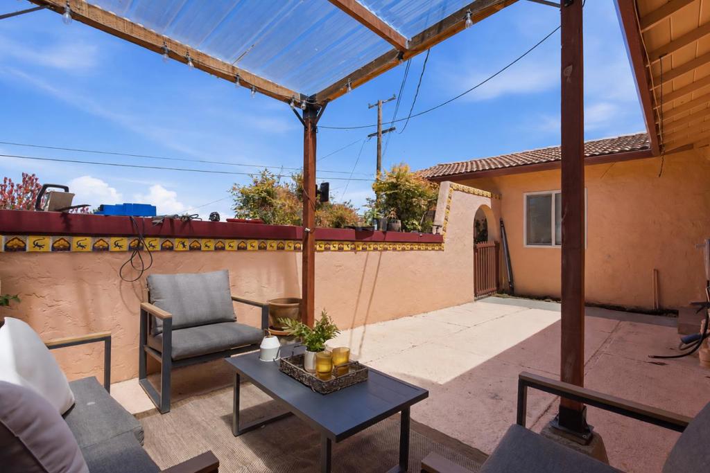 501 7th Street Property Photo 4