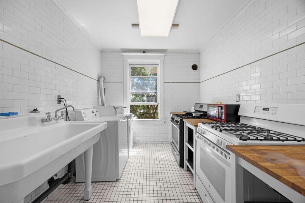 1 W Richmond Avenue Property Photo 18
